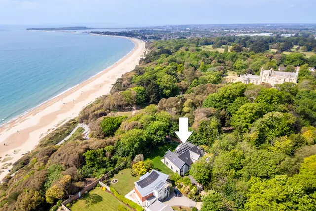 Rothesay Drive, Highcliffe, BH23, photo 3