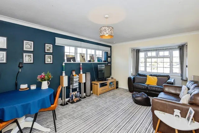 Green Lane, Hayling Island, PO11, photo 2