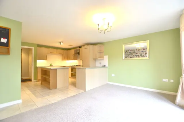 Typhoon Way, Brockworth, GL3, photo 2