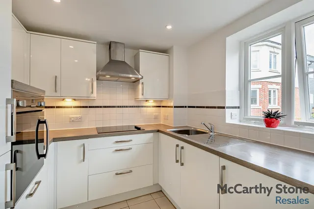 High Street, Cranbrook, TN17, photo 2