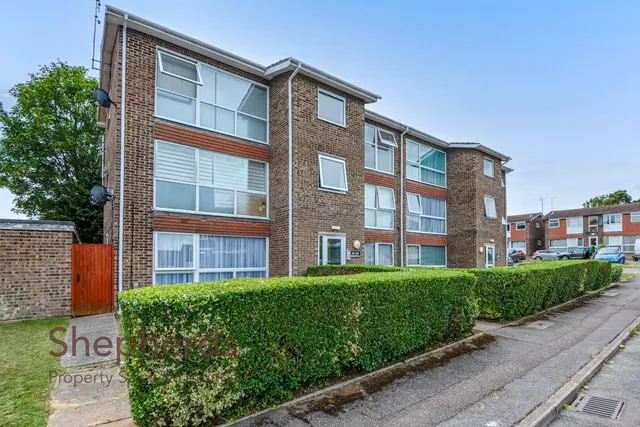 Berners Way, Broxbourne, EN10, photo 1