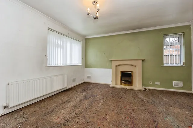 Photo 3 — Sale, Greater Manchester, M33