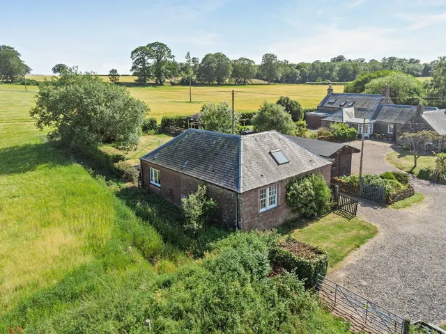 Airlie, Kirriemuir, Angus, DD8 5NG, photo 1