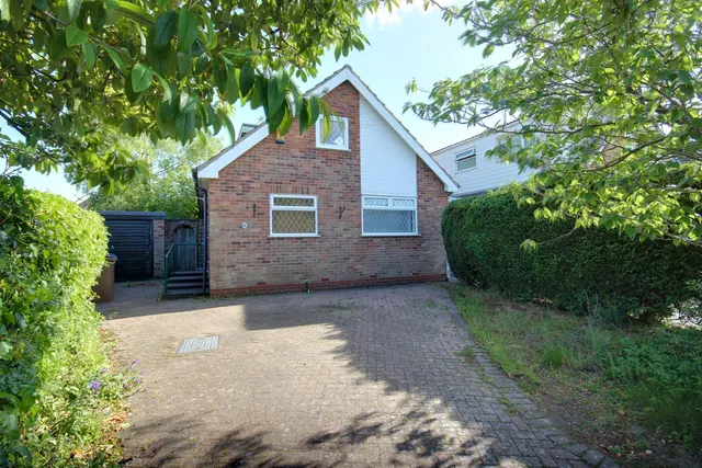 Driffield Close, Cottingham, photo 1