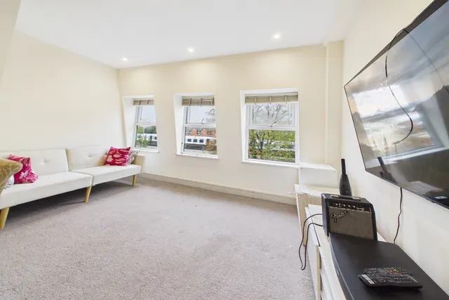 Coombe Lane, London, SW20, photo 1