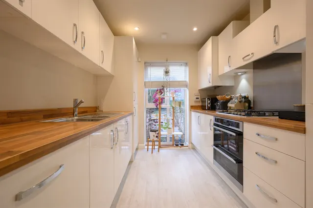 Hall Lane, Kettering, NN15, photo 3