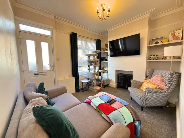 Eaton Road, Sale, photo 2