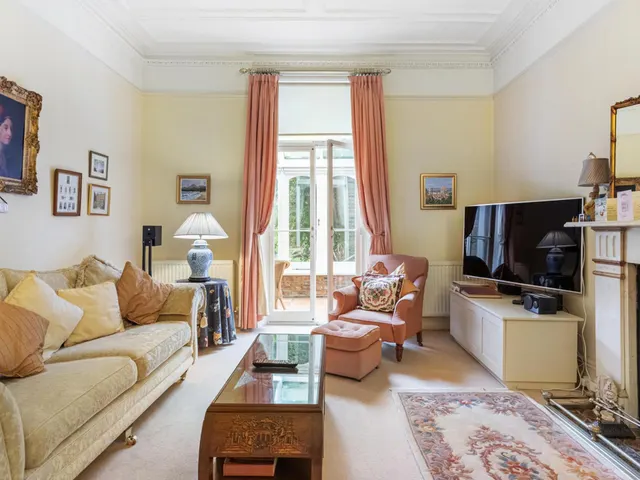 Mount Avenue, London, W5, photo 3