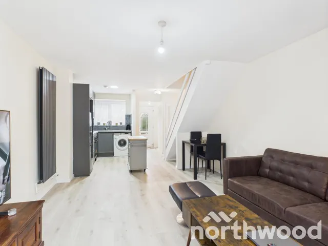Falcon Way, South Ashford, TN23, photo 3