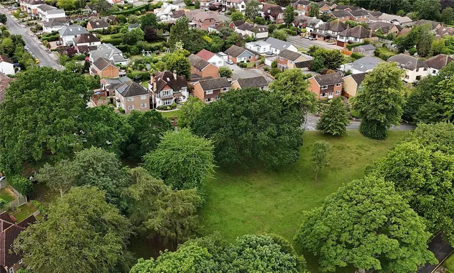 Photo 2 — Broomhill Road, Orpington, Kent, BR6