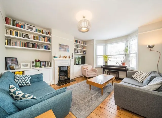 Photo 2 — Eardley Road, Streatham, SW16