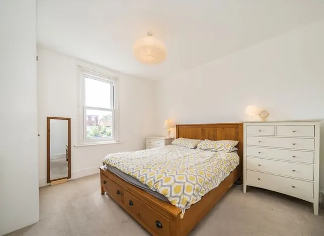 Photo 3 — Eardley Road, Streatham, SW16