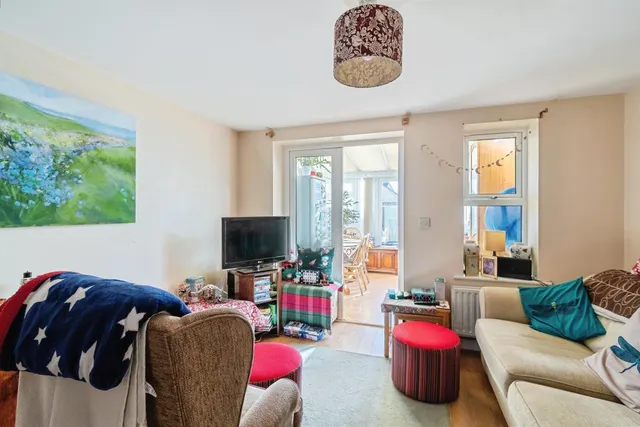 Stone Close, Corsham, SN13, photo 2