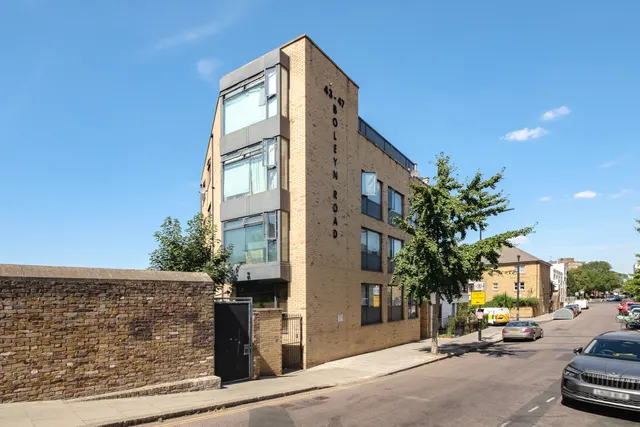 Boleyn Road, London, N16, photo 3