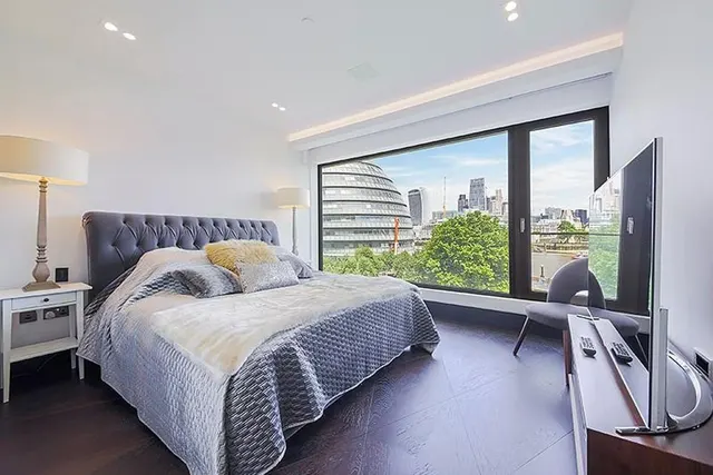 Crown Square, One Tower Bridge, SE1, photo 3