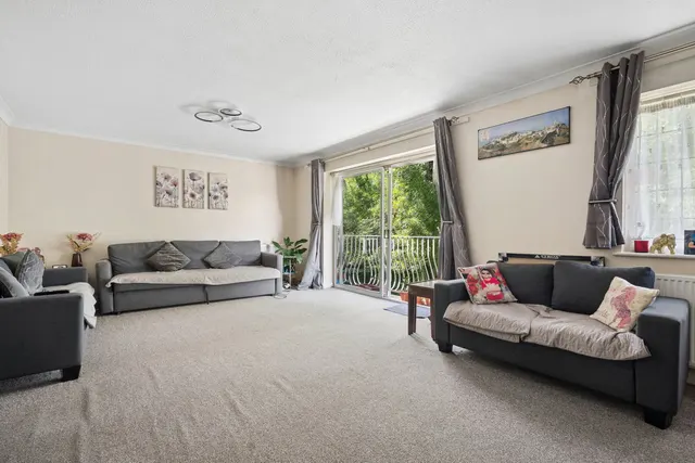 Mistletoe Lodge, Pinner, HA5, photo 2