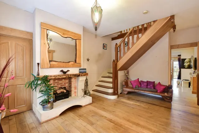 Photo 2 — Gordon Avenue, Stanmore, HA7 3QS
