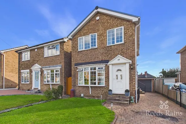 Parkways Avenue, Oulton, West Yorkshire, LS26, photo 1
