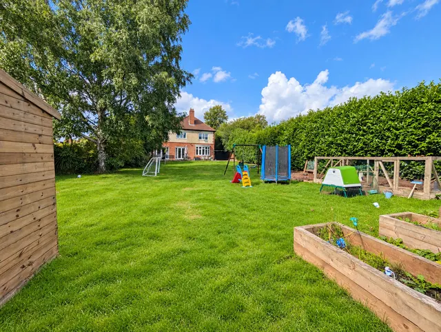 Woodville Road, Overseal, DE12, photo 1