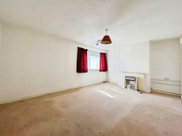 Heol-yr-Onnen, Bridgend, CF35, photo 3