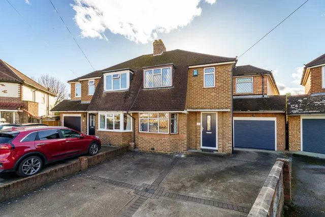 Beechwood Avenue, Staines-upon-Thames, photo 3
