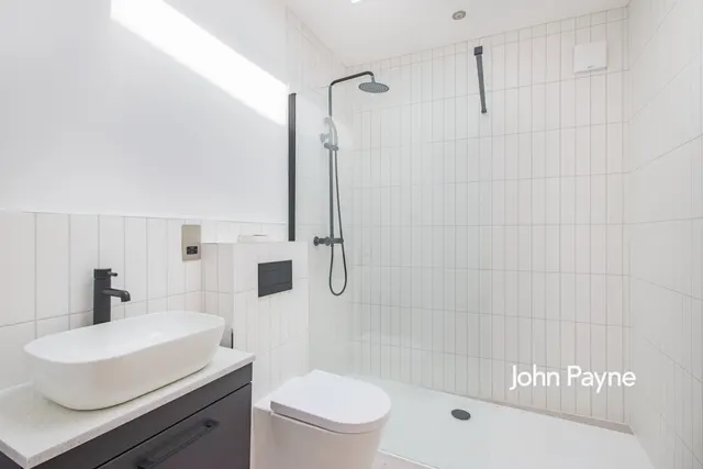 Blackheath Road, London, SE10, photo 2