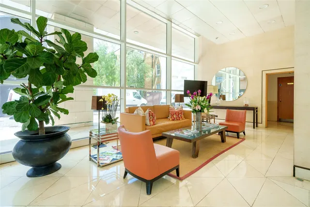 Grosvenor Road, The Panoramic, Westminster, London, SW1V, photo 1