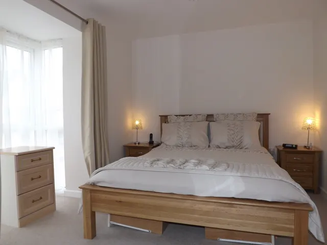 Airborne Drive, Derriford, PL6, photo 3