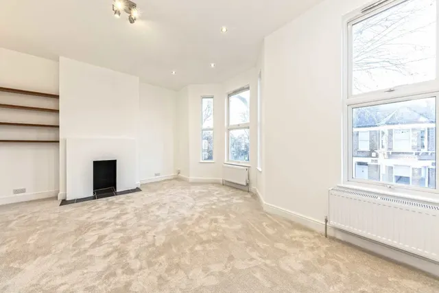 Acton Lane, W3, photo 2