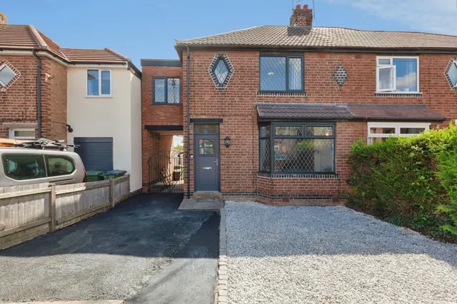 Photo 2 — Lime Tree Road, Enderby, Leicester