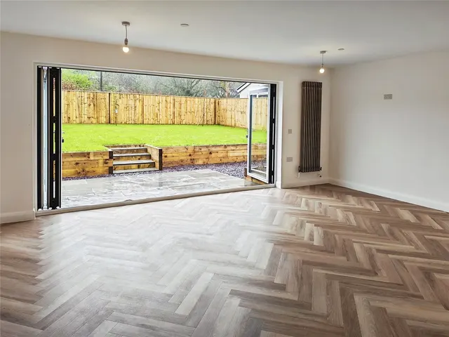 Cwmdulais Cwrt, Seven Sisters, SA10, photo 3