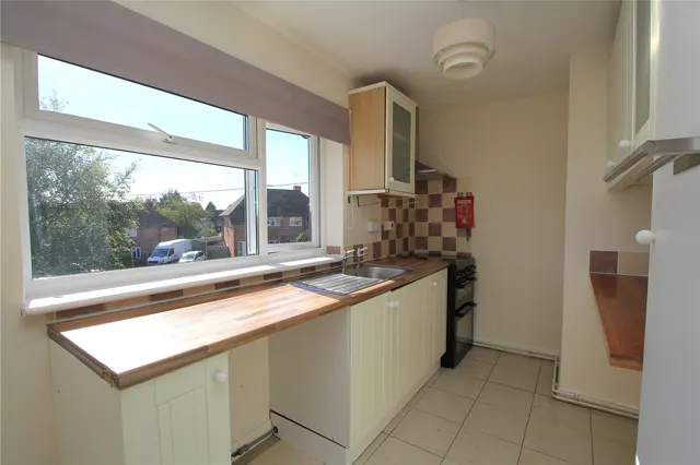 Edward Road, Alton, GU34, photo 2