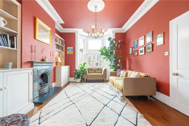 Photo 2 — Underhill Road East Dulwich London Se22
