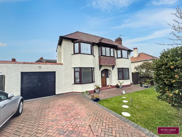Plas Avenue, Prestatyn, Denbighshire, LL19 9NH, photo 1