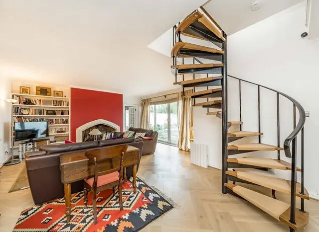 Photo 3 — Hawtrey Road, St Johns Wood, NW3