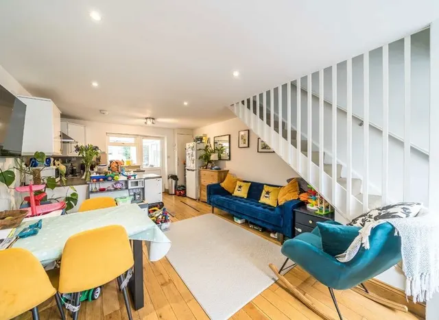 Photo 2 — Woodstock Avenue, Isleworth, TW7