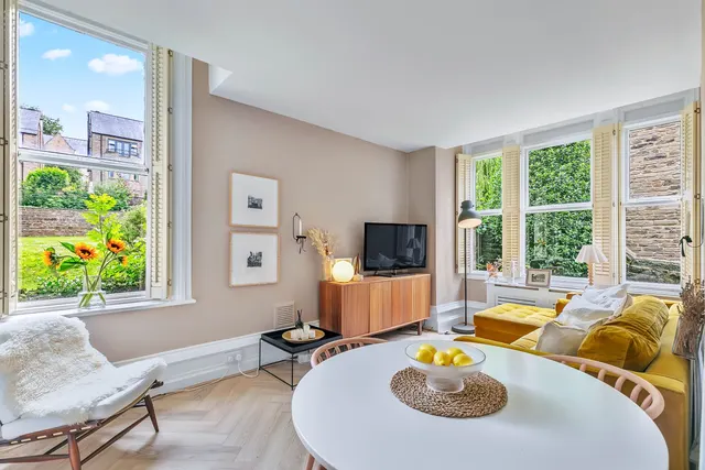 Queens Road, Ilkley, LS29, photo 2
