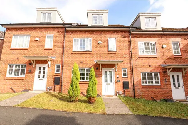 Boothdale Drive, Audenshaw, Tameside, M34, photo 1