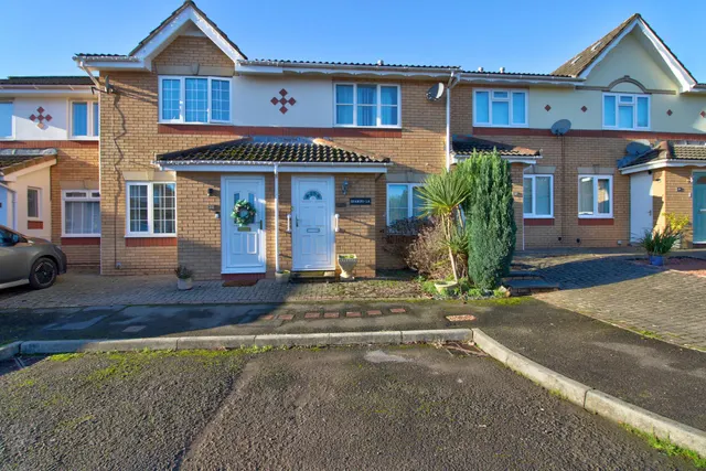 Spartan Close, Newport, NP18, photo 2