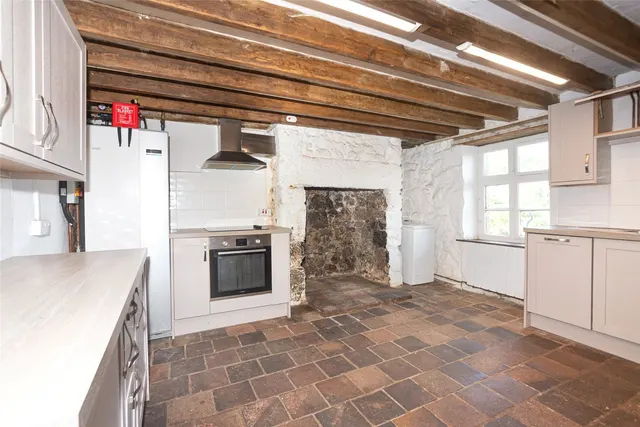 Llanbedrgoch, LL76, photo 2
