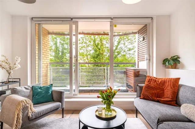 Marcon Place, E8, photo 1