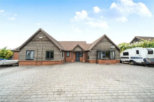 Sandy Lane, Southmoor, OX13, photo 1