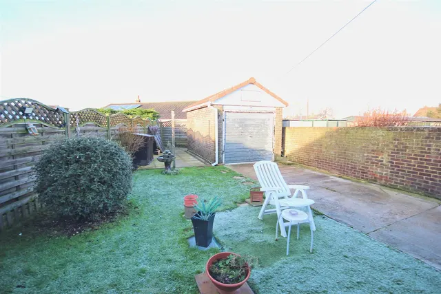 Photo 3 — Chapel Garth, Skipsea
