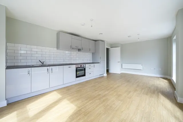 Market Street, Newbur, RG14, photo 3