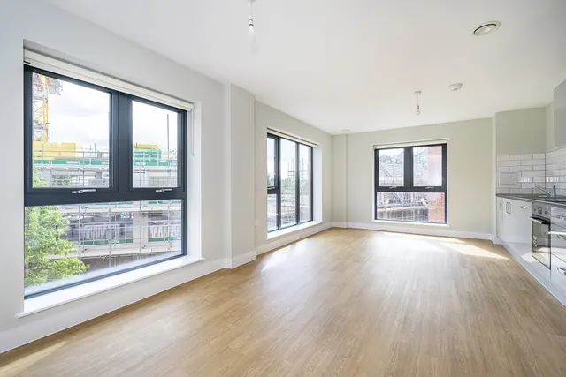 Market Street, Newbur, RG14, photo 2