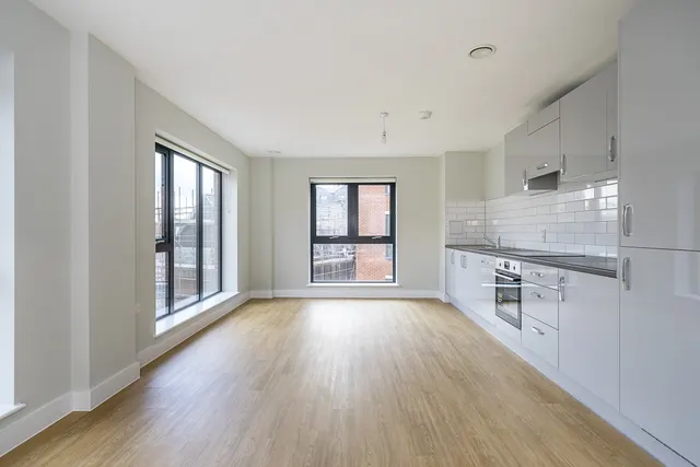 Market Street, Newbur, RG14, photo 1