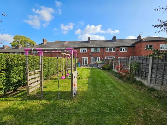 Lawton Moor Road, Northern Moor, photo 2