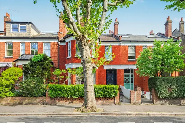 Stapleton Hall Road, London, N4, photo 1