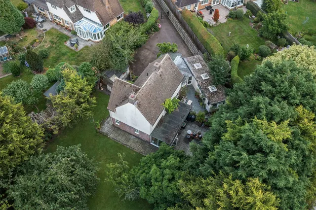 Photo 3 — Hall Close, Kibworth Harcourt, Leicester, LE8 0ND