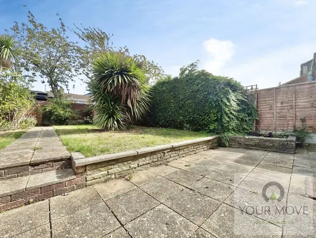 Photo 3 — Philip Avenue, Swanley, Kent, BR8